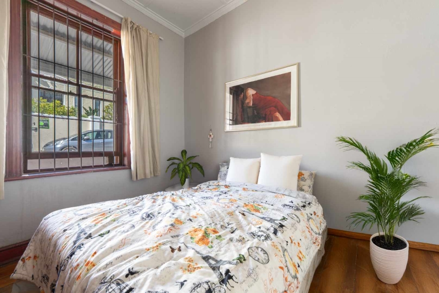 2 Bedroom Property for Sale in Green Point Western Cape